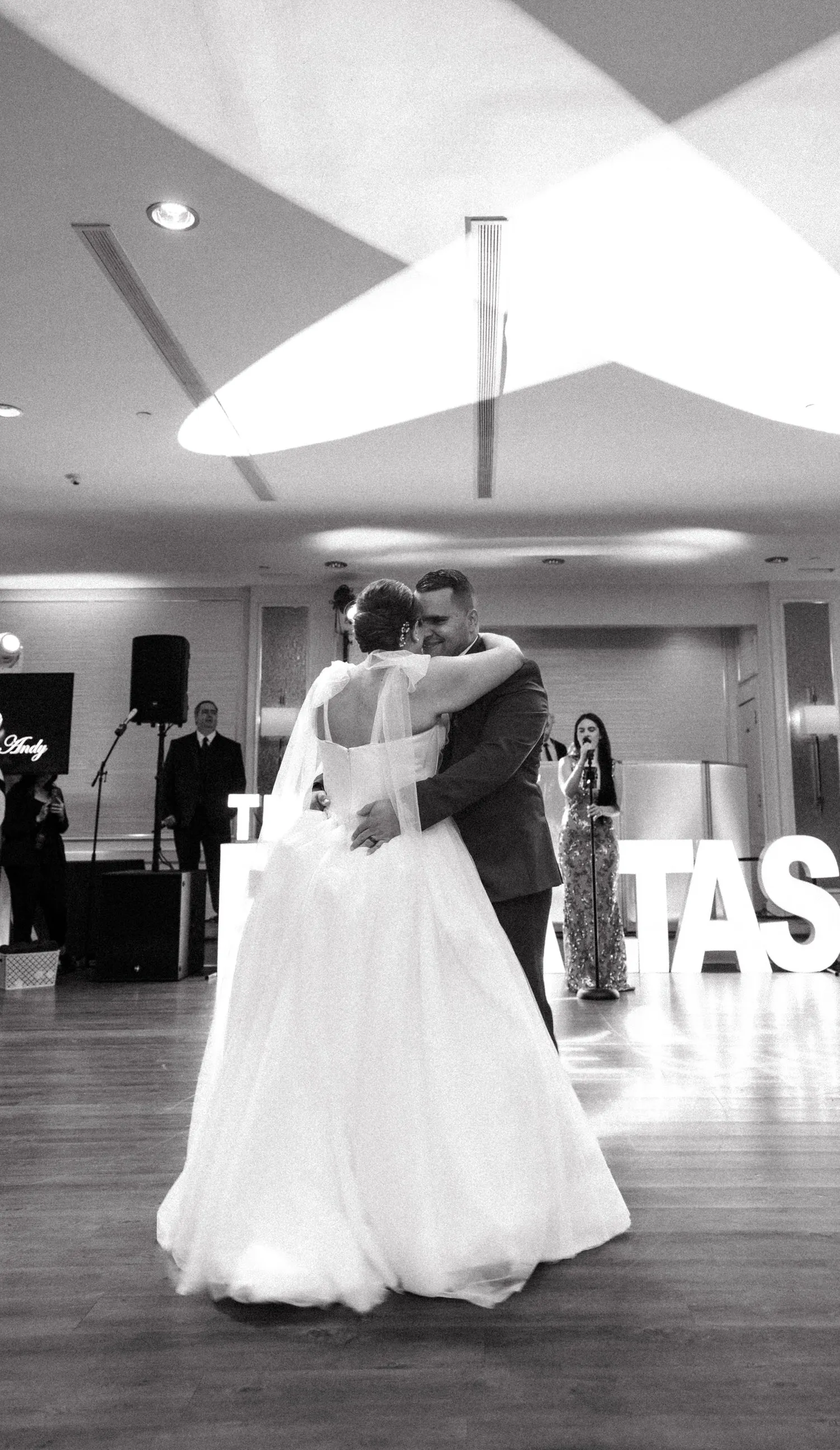 Removable Tulle Shoulder Bows for Wedding Reception