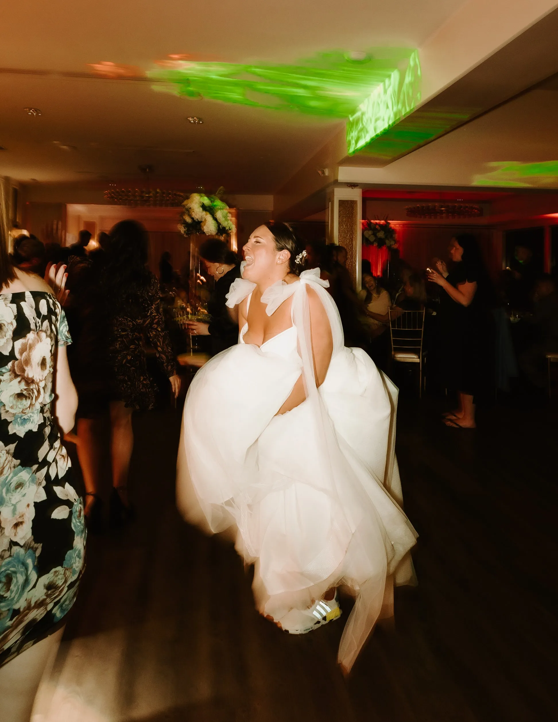 Removable Tulle Shoulder Bows for Wedding Reception