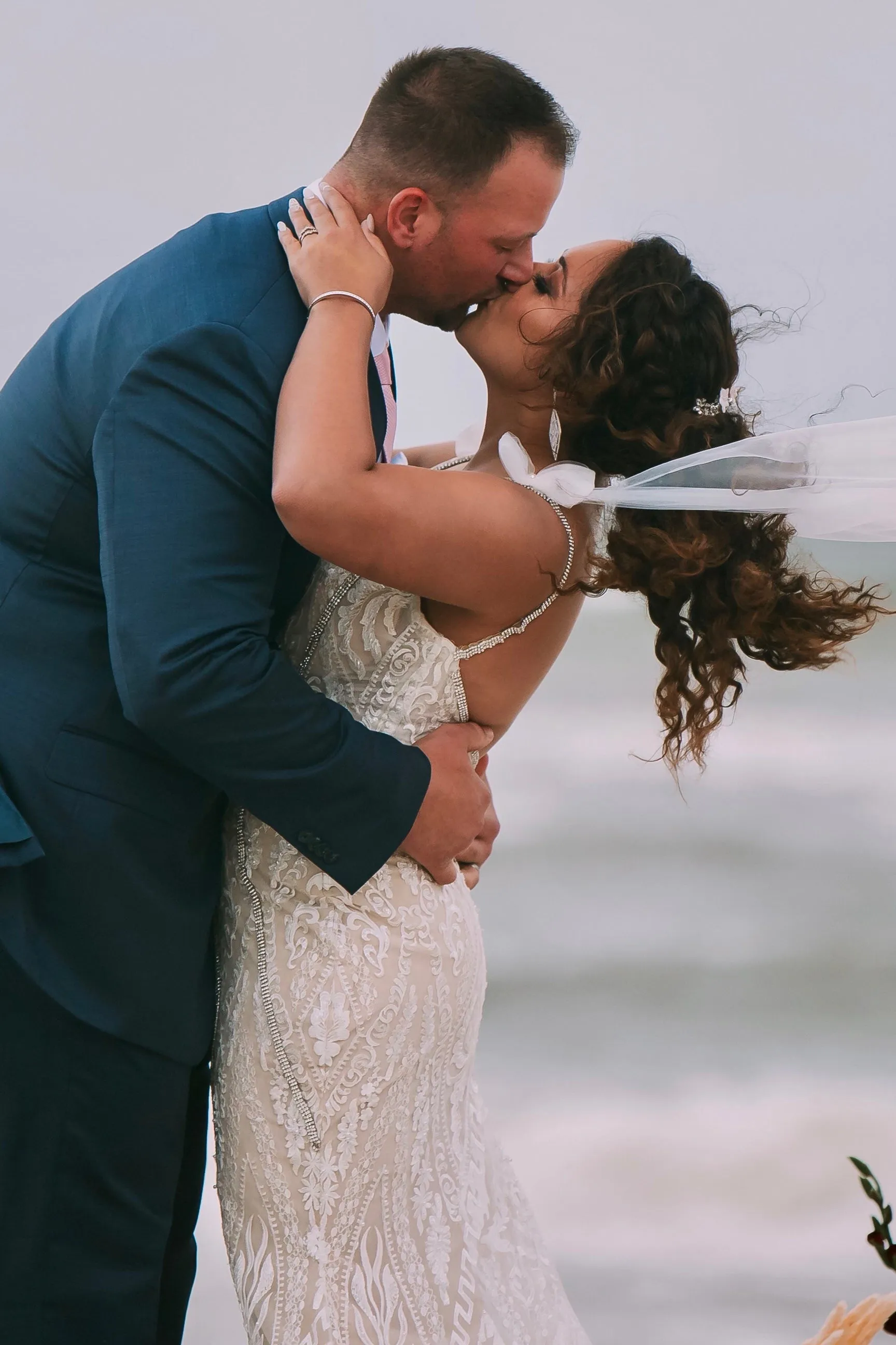 Removable Tulle Shoulder Bows for Wedding Reception