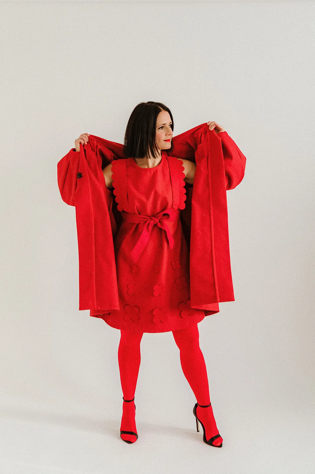 Scallop Wallis - Pleated Coat with Hood and Bow