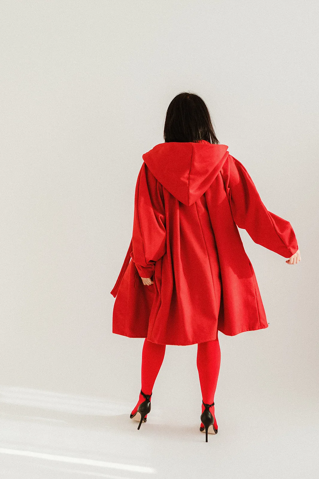 Scallop Wallis - Pleated Coat with Hood and Bow