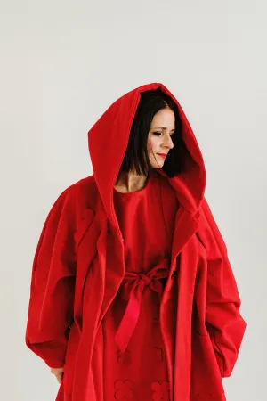 Scallop Wallis - Pleated Coat with Hood and Bow